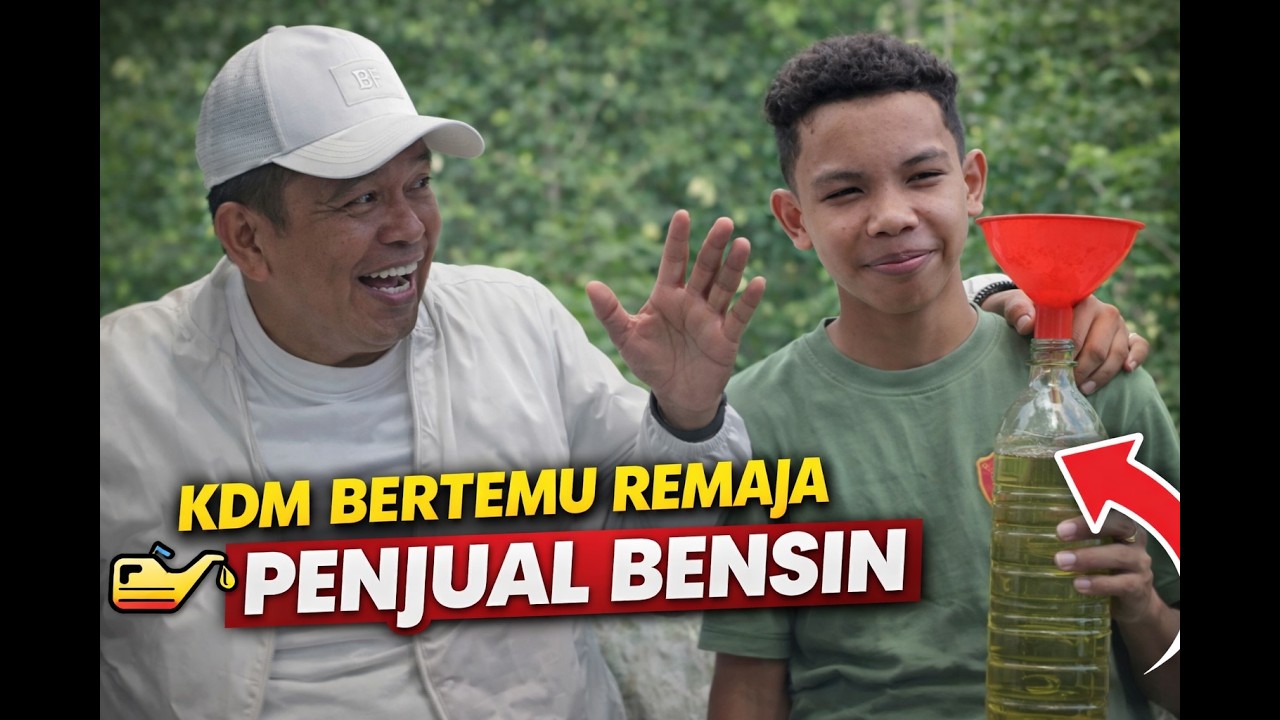REMAJA JUALAN BENSIN DI MANGGARAI BARAT DAN BAHAGIA BISA LANJUTKAN SEKOLAH