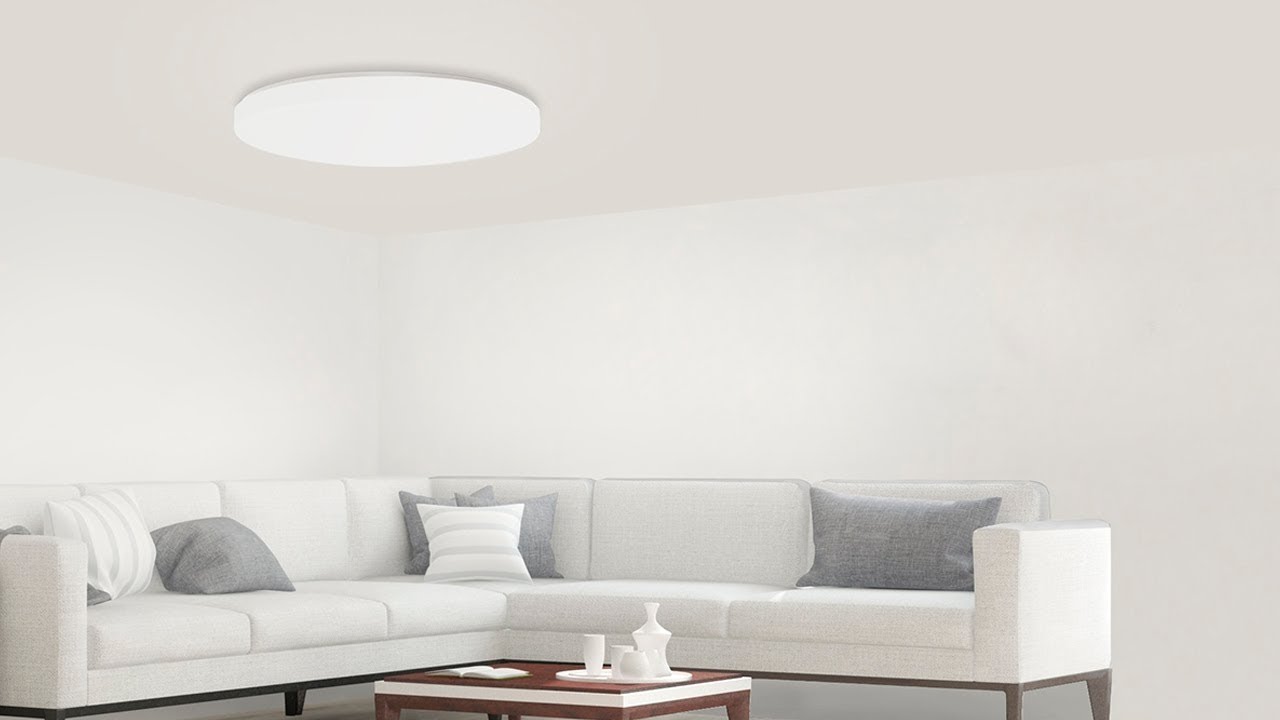 Xiaomi Yeelight Bright Moon LED Intelligent Ceiling Lamp - яркий светильник с RGB подсветкой