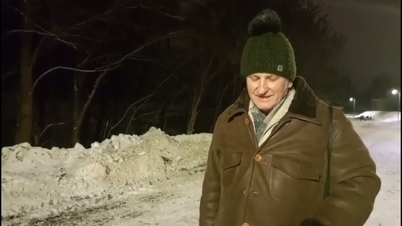 Ćwiczenie upadku przy poślizgu - STAŃiSŁAW WIERZCHOWSKI .