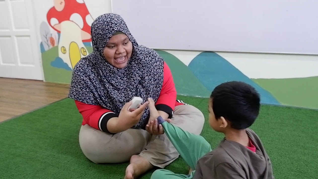 Aktiviti 'Sensory Brushing'