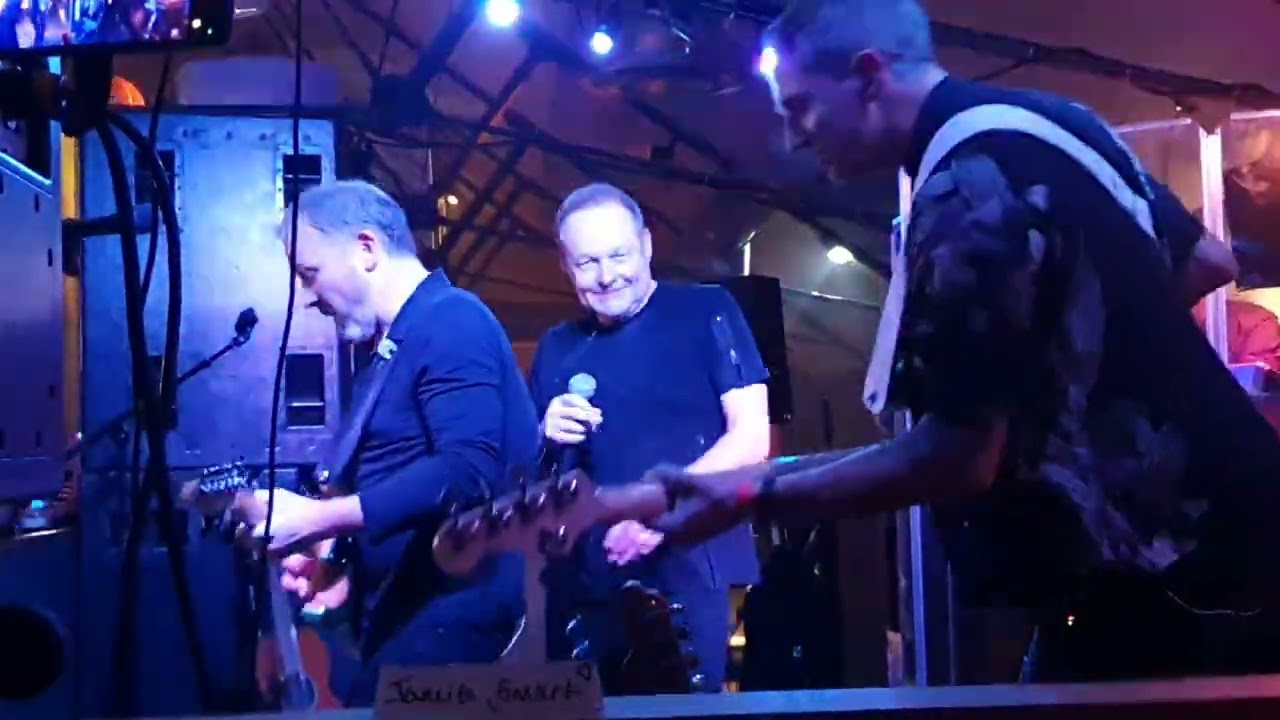 Cutting Crew (I Just) Died In Your Arms Tonight Live The Brasshouse Dunfermline Amazing Guitar Intro