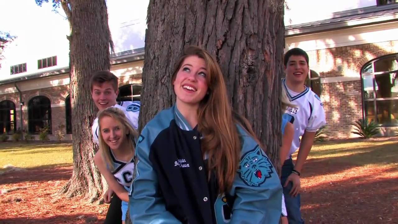 Life never looked so good - Official Music Video