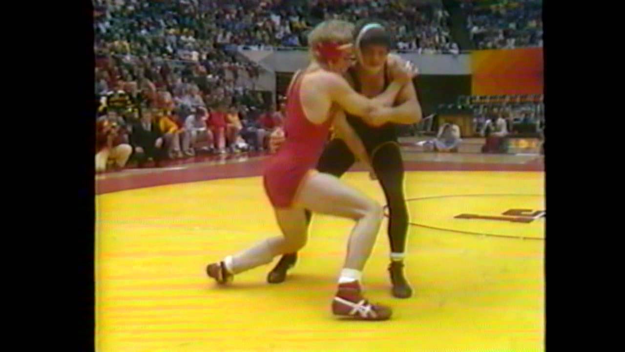 Jim Gibbons (Iowa State) vs Randy Lewis (Iowa)