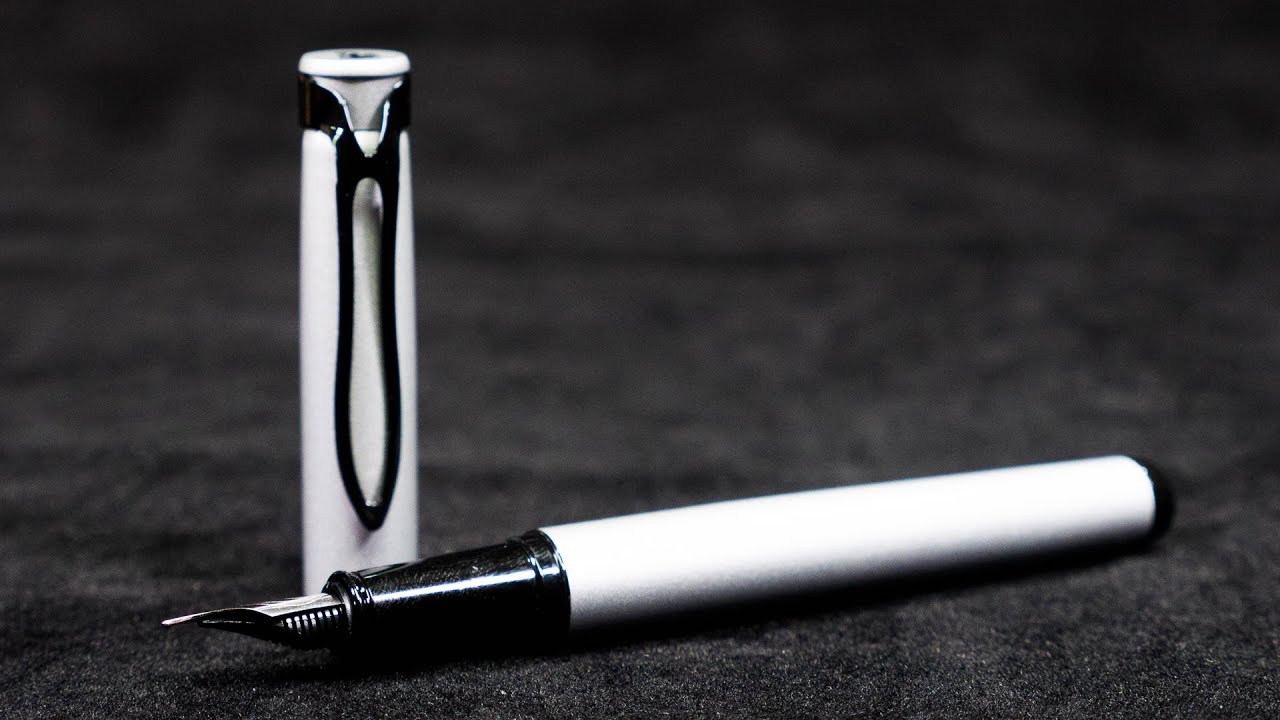 Fountain Pen Review: Pelikan Stola III