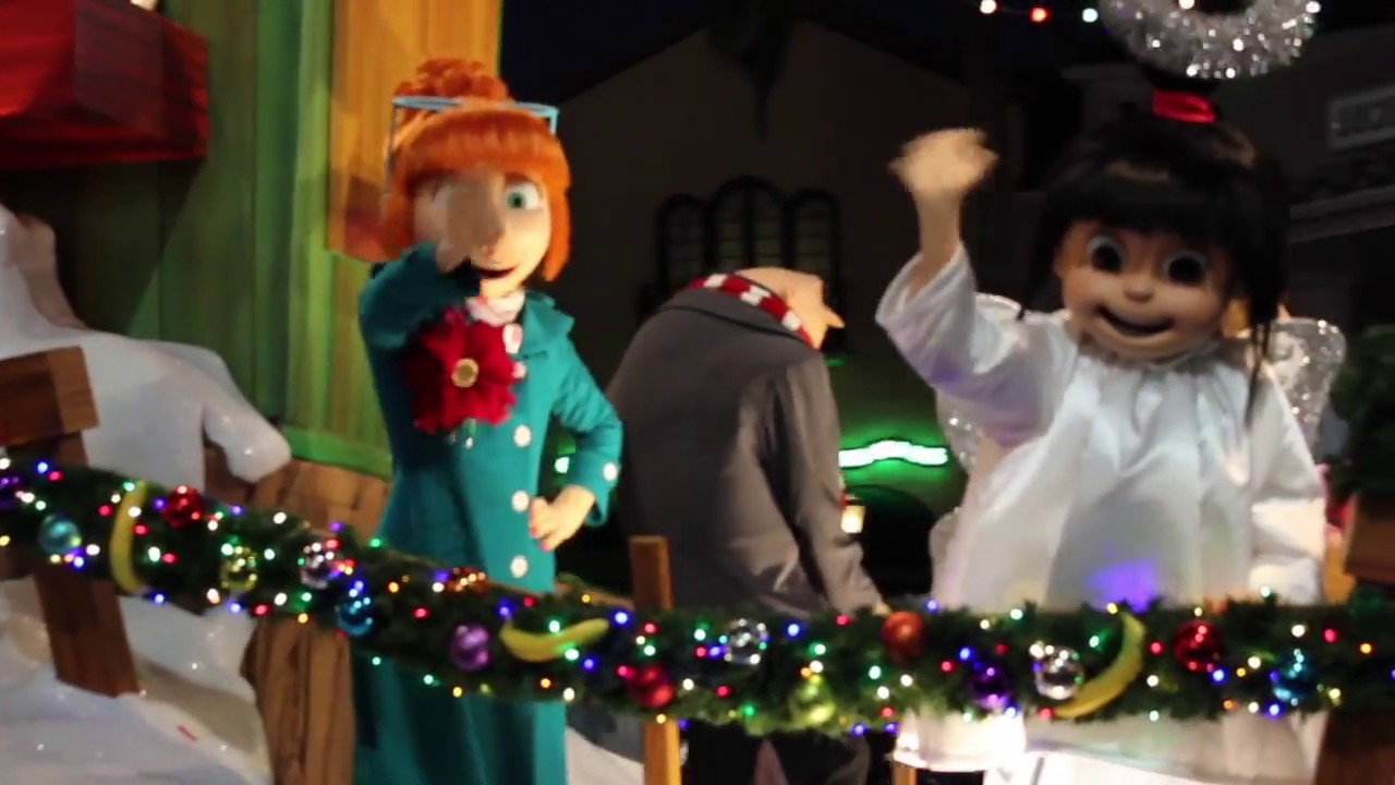 Universal's Holiday Parade Featuring Macy's