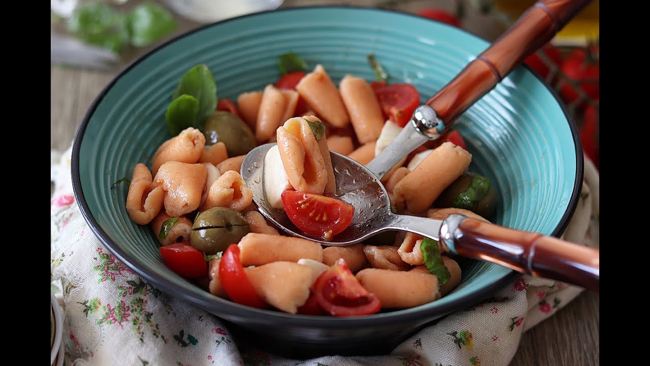 Pasta di legumi o strascinati con farina di lenticchie rosse