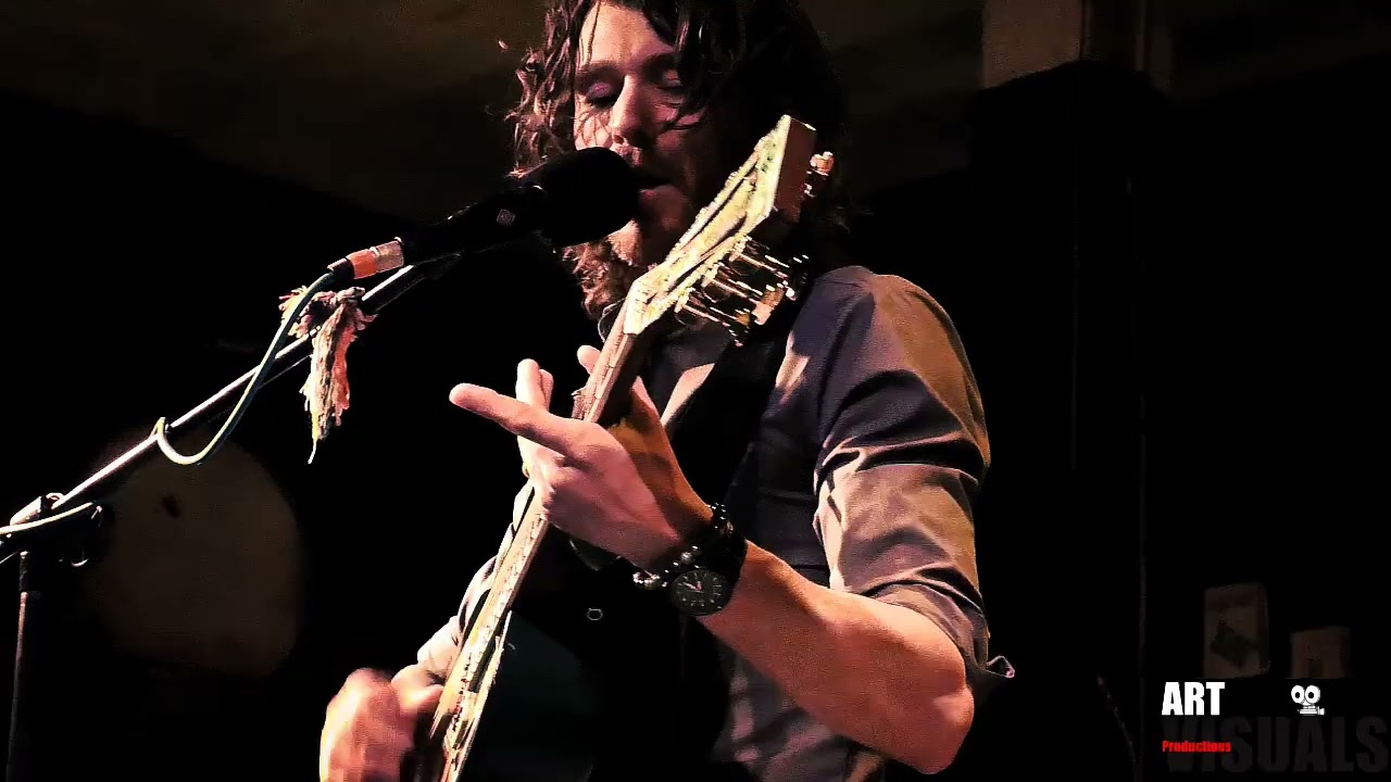 Dom Martin (Irl) Buried in the Hail  @ the Nix, Enschede (NL)