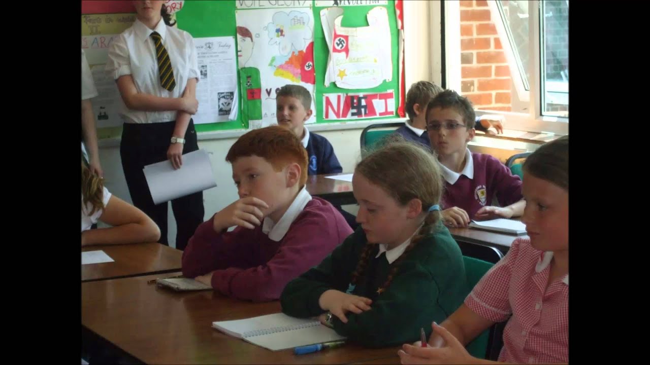 Year 11 2013 Hele's School