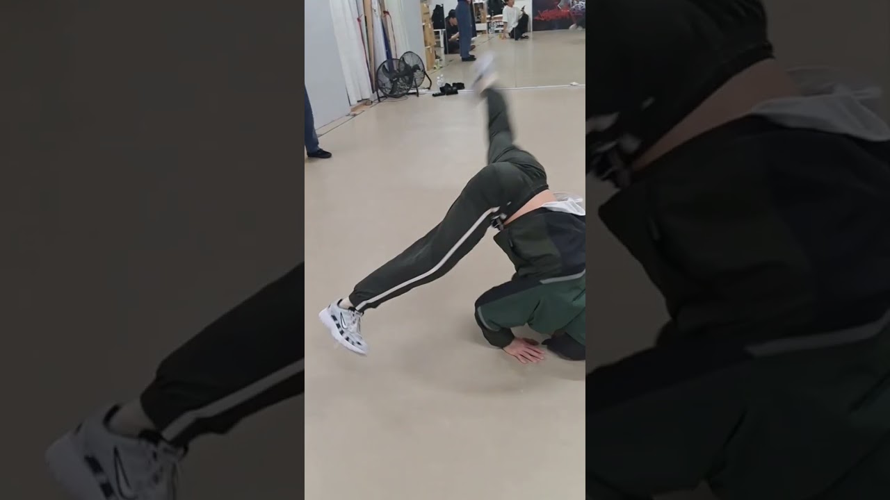 Breakdance in Tokyo at Flag Point Dance Studio