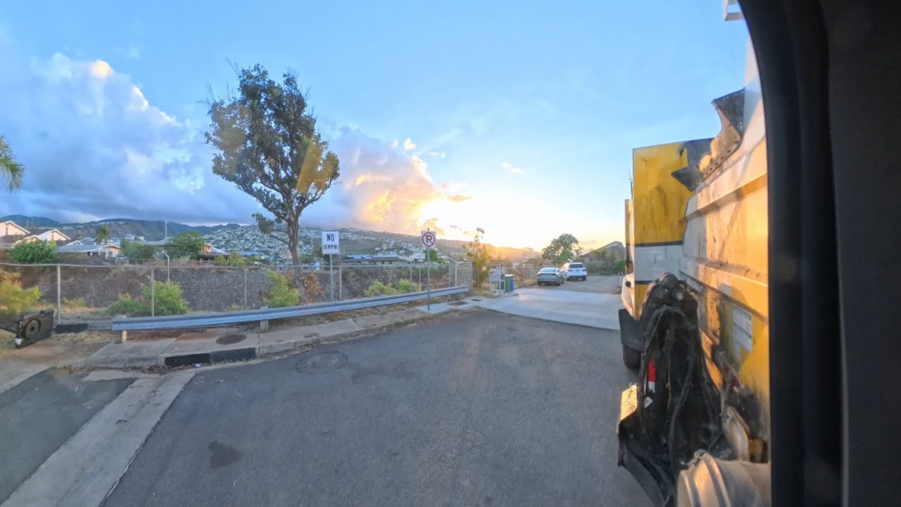 Trash And Dash | Another Trash Route In Hawaii