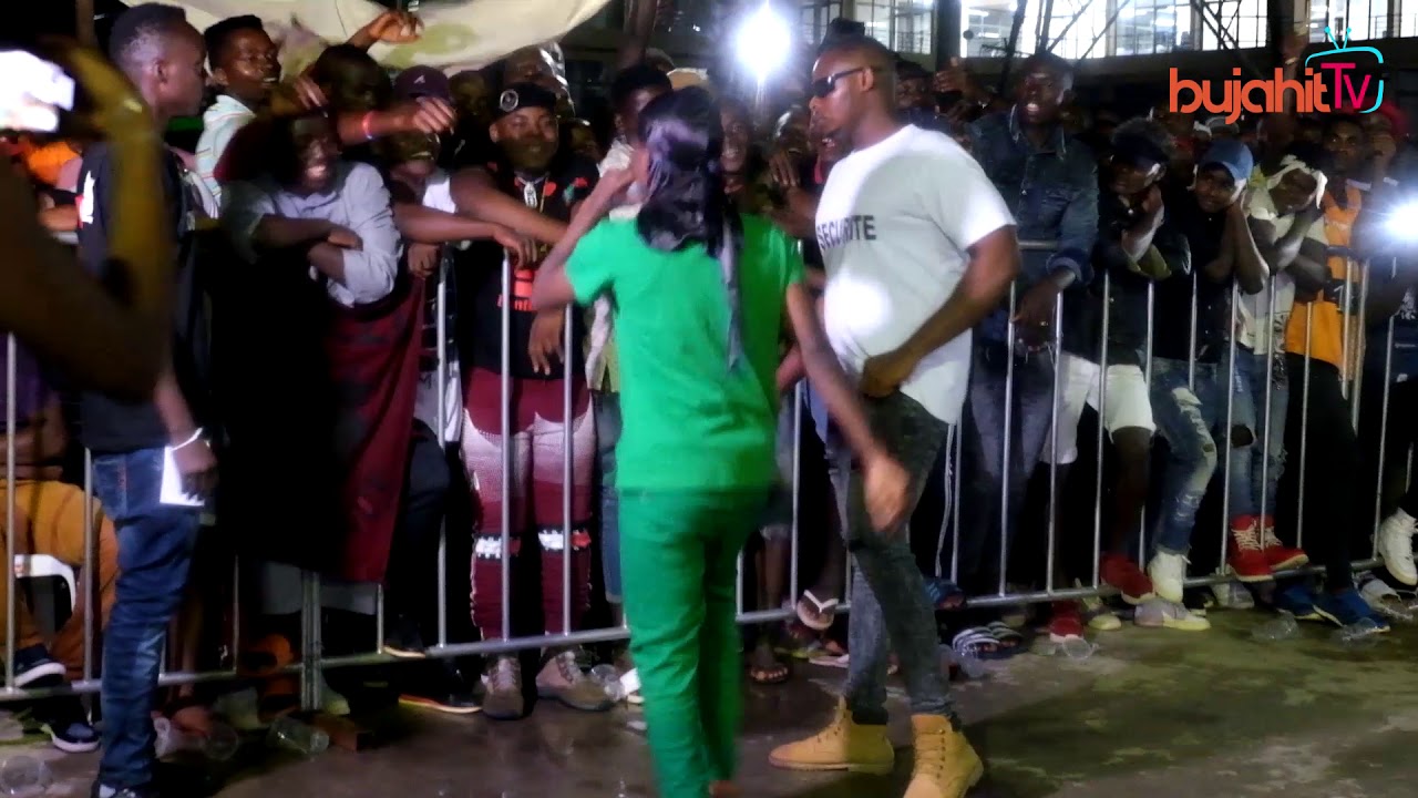 Kirikou biramunaniye kuririmba kubera yibutse Maman wiwe | Full performance | Bantu Bwoy Concert