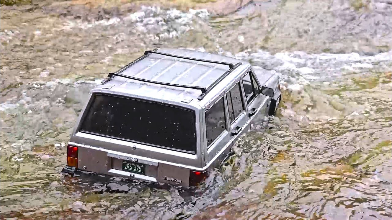 1/10 scale Jeep Cherokee Chief custom chassis yota axle - #offroad #rockcrawling #forest #valley