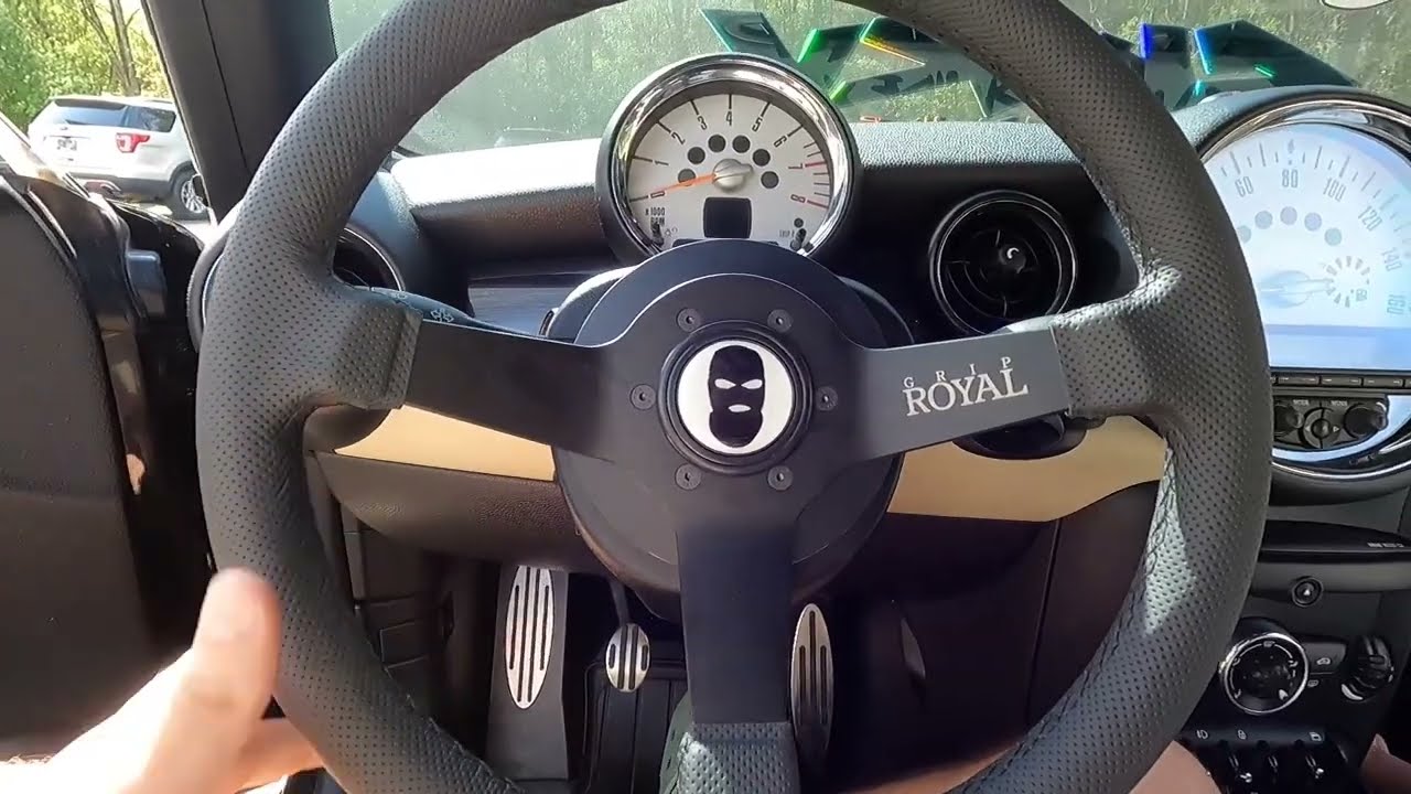 R56 2011 Mini Cooper S NRG Short Hub and Aftermarket Steering Wheel Install Tutorial