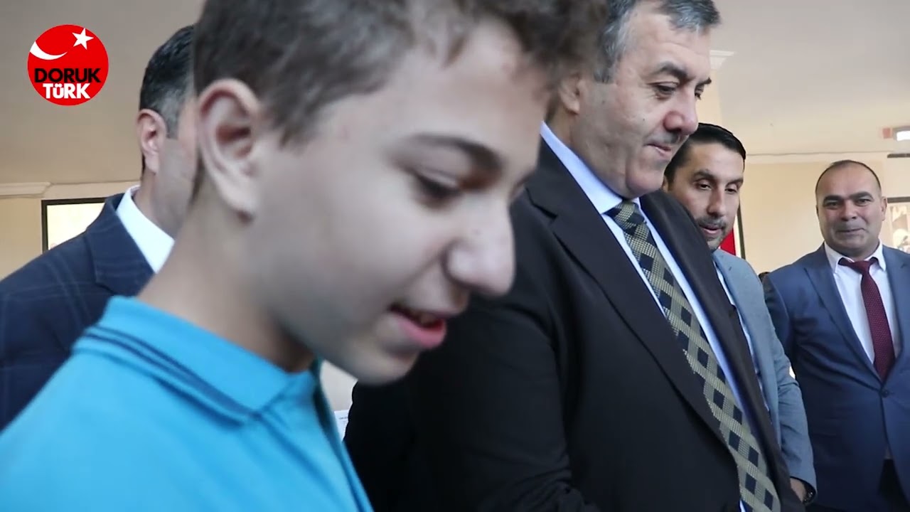Dalaman Cumhuriyet Ortaokulu Öğretmen ve Öğrencilerinden "Cam Atıktan Ürün Tasarımı Sergisi"