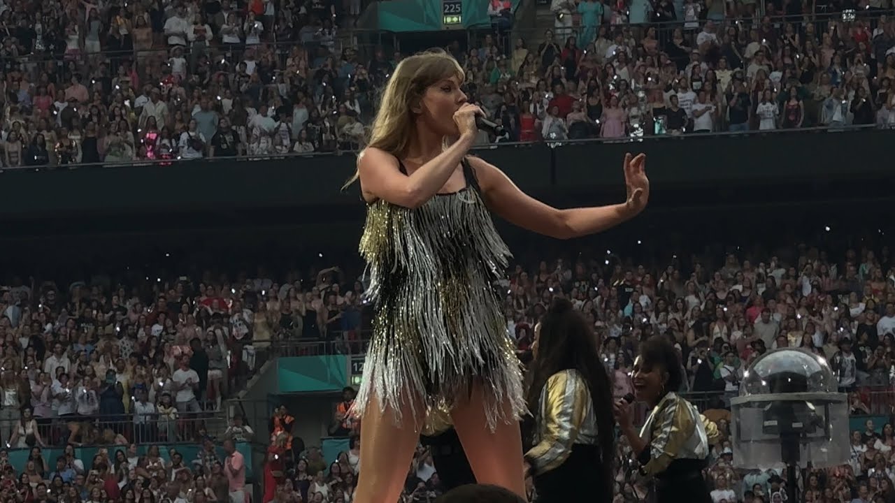 Taylor Swift Eras Tour London Night 4 You Belong With Me/Love Story