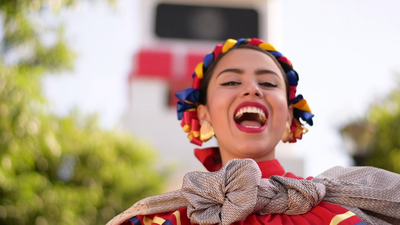 Aires de Mayab - Lucia Hernández