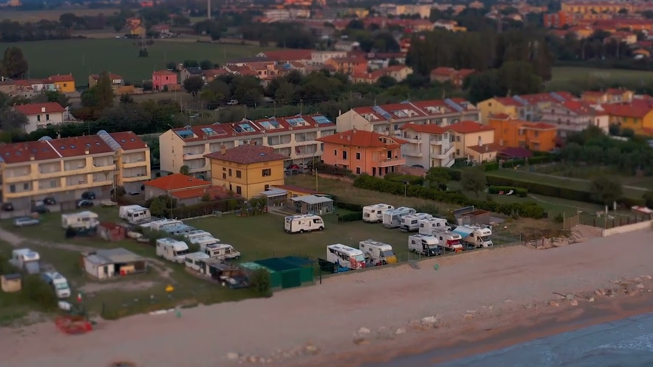 Area Sosta Camper La Baia - Fano (PU)