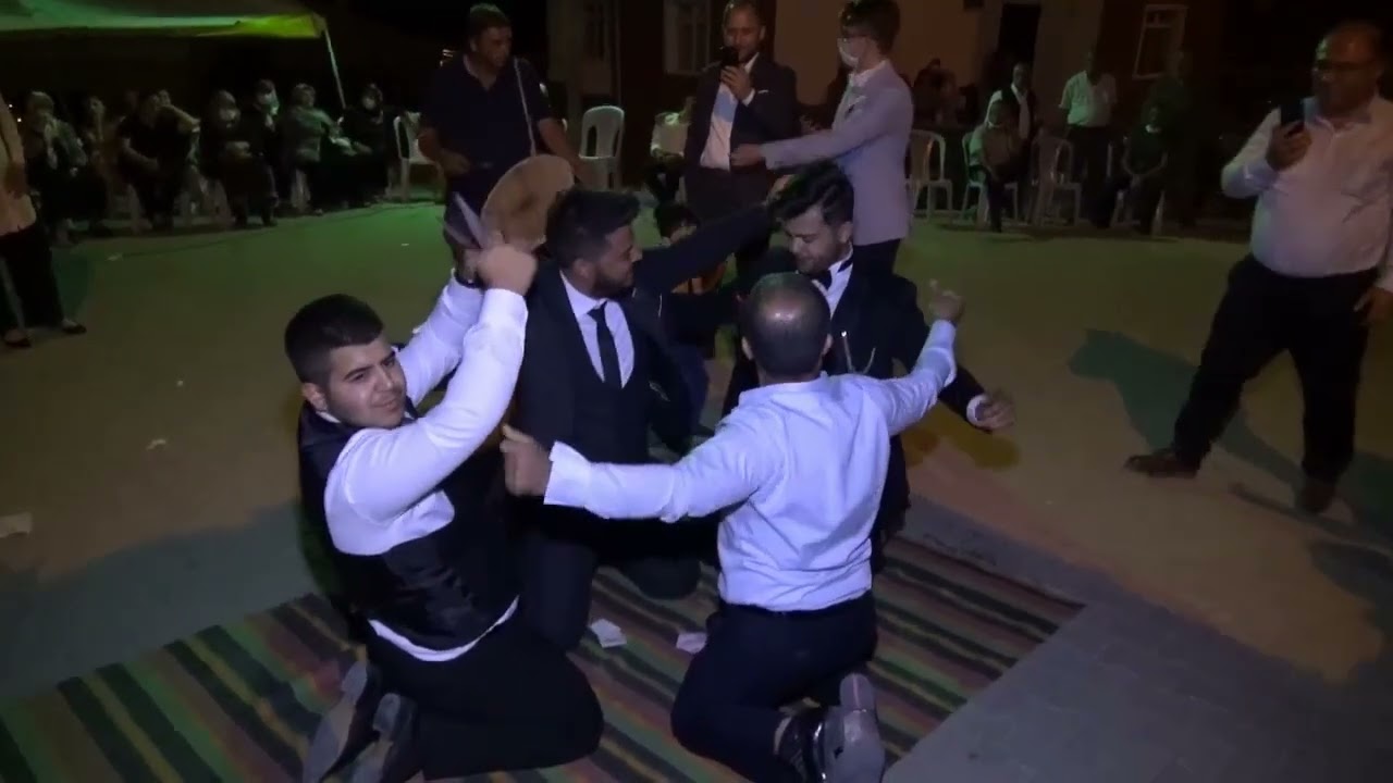 Kırşehir düğünleri hürülü oyunu ERKAN EBRİŞİM.Dügününden kalan.