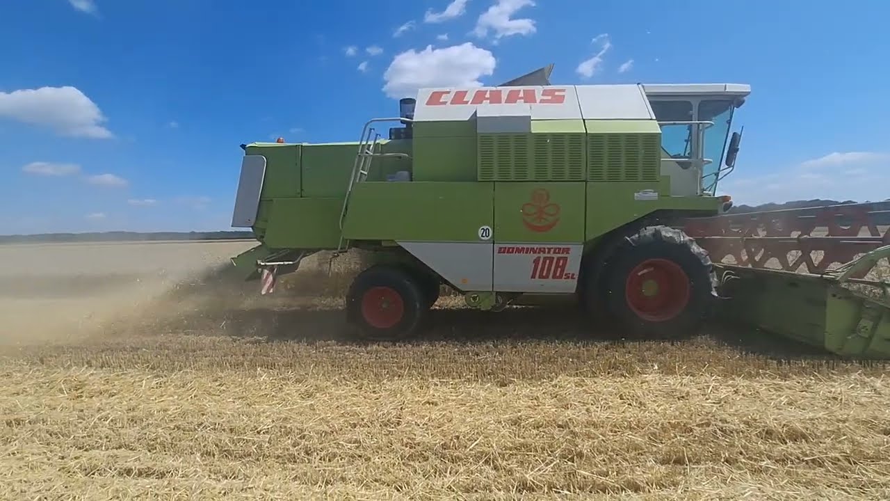 Жнива озимої пшиниці. Claas Dominator108SL