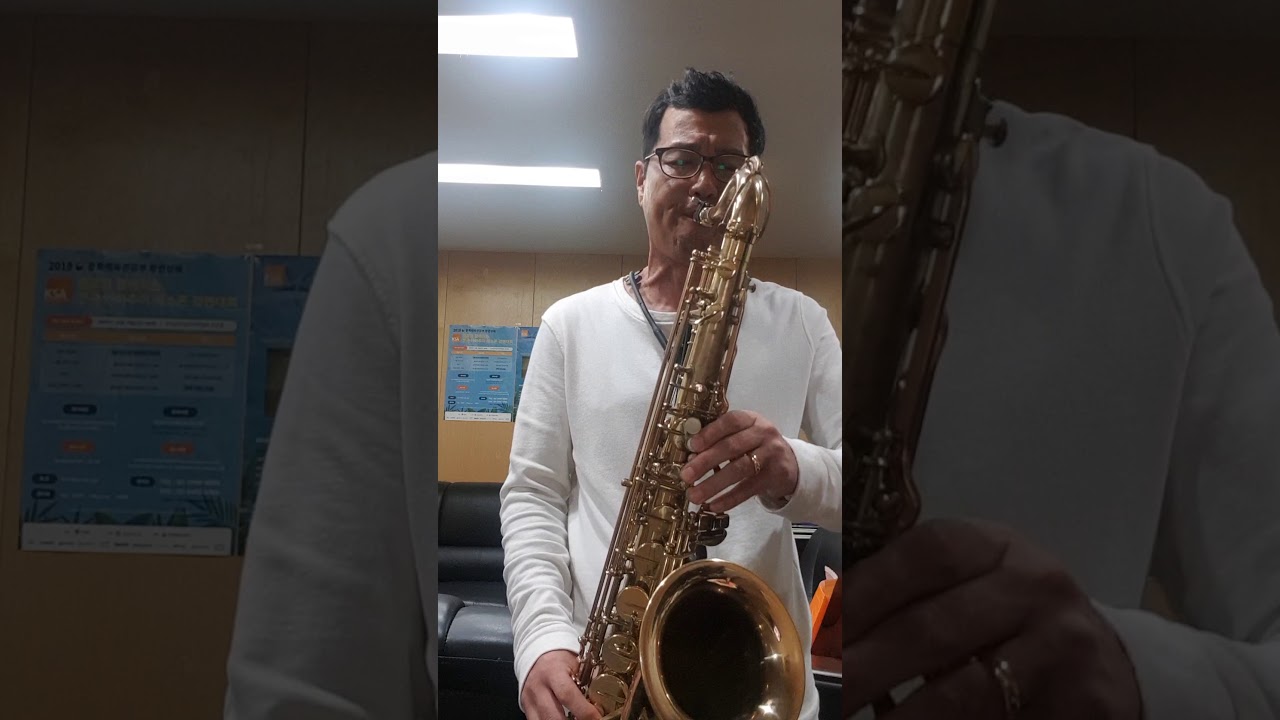 색소폰 한성훈.(생톤연주) 철희 '군산항아' -Tenor-