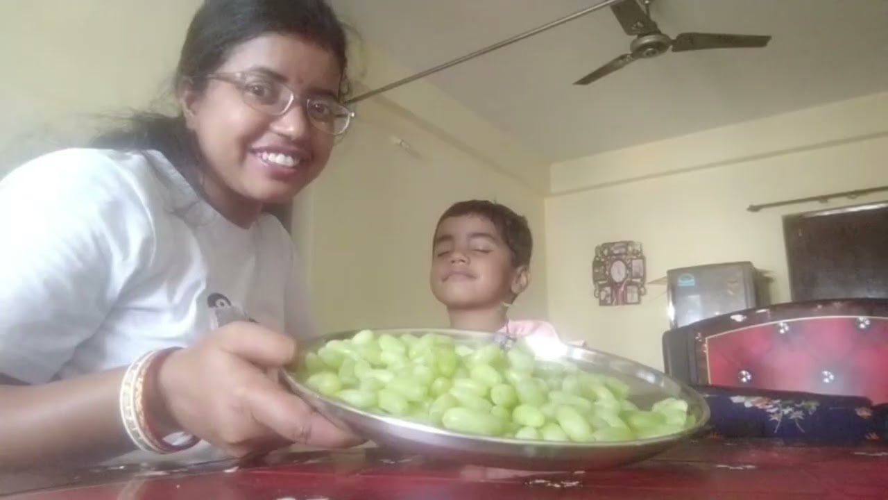 आज उर्वशी को सरप्राइज़ में अपना फेवरेट फ्रूट पाकर खुश हो गई 😊l family vlog 