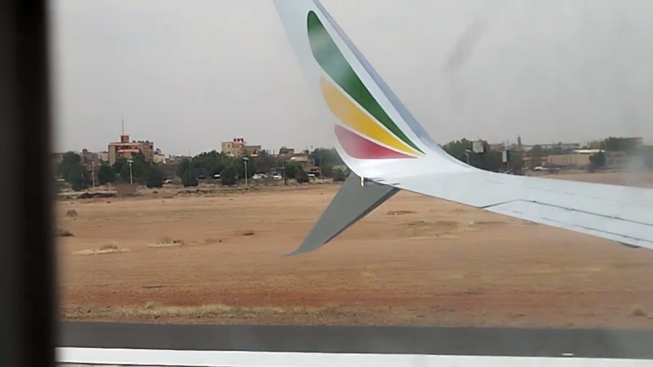 اقلاع طائرة الخطوط الجوية الاثيوبية من مطار الخرطوم يوم ١٧/٧/٢٠٢٢م ، تصوير/ محمد ابوكنبة
