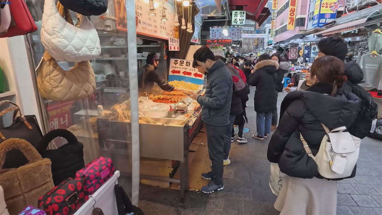 Namdaemun Market in Seoul