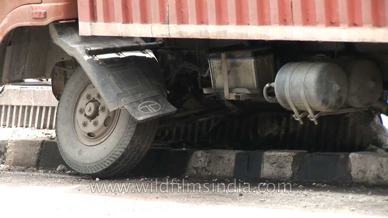 This truck can't move any more - Blame it on reckless driving?!?!