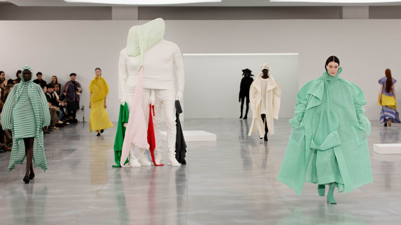 Issey Miyake Fall Winter 2025