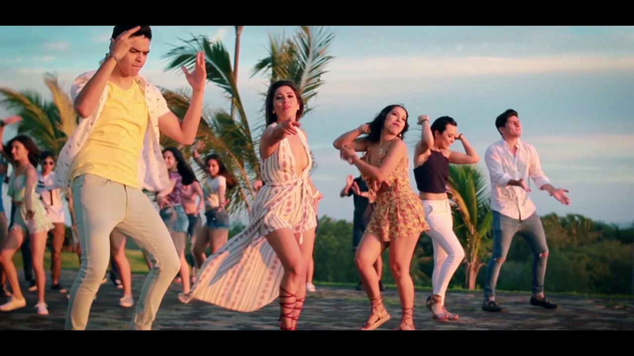 Lo Malo Se Va Bailando! (Santivanna)