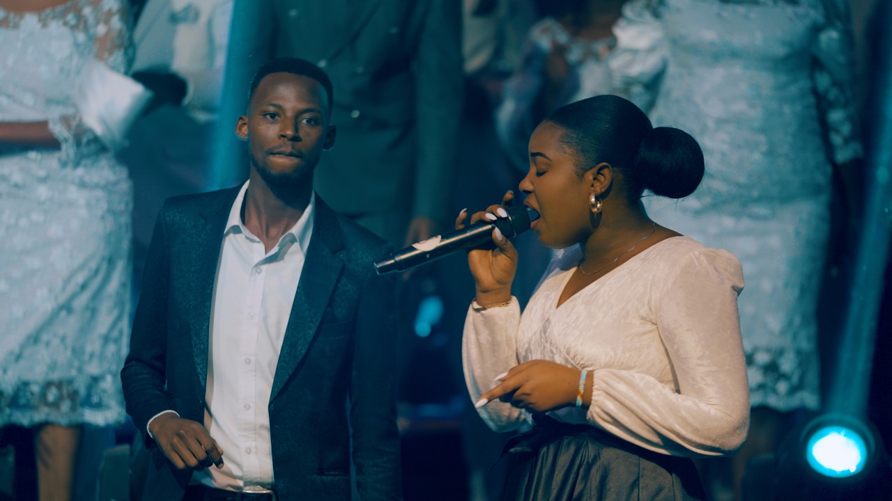 IZINDI MANA // GISUBIZO MINISTRY UMOJA