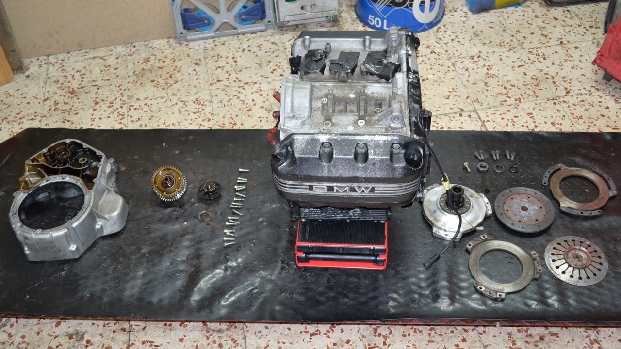 RESTAURACIÓN BMW K75 1987 (Parte 45) | Sacar embrague y brida intermedia