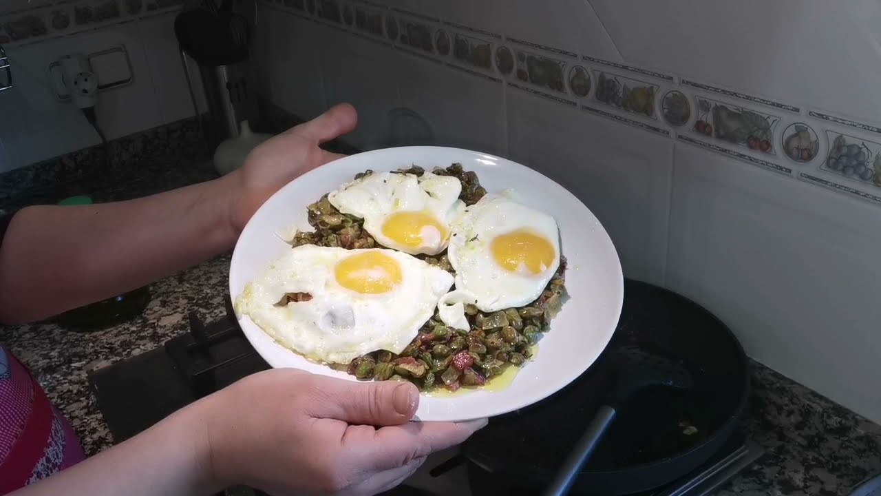 HABAS TIERNAS FRITAS CON JAMÓN