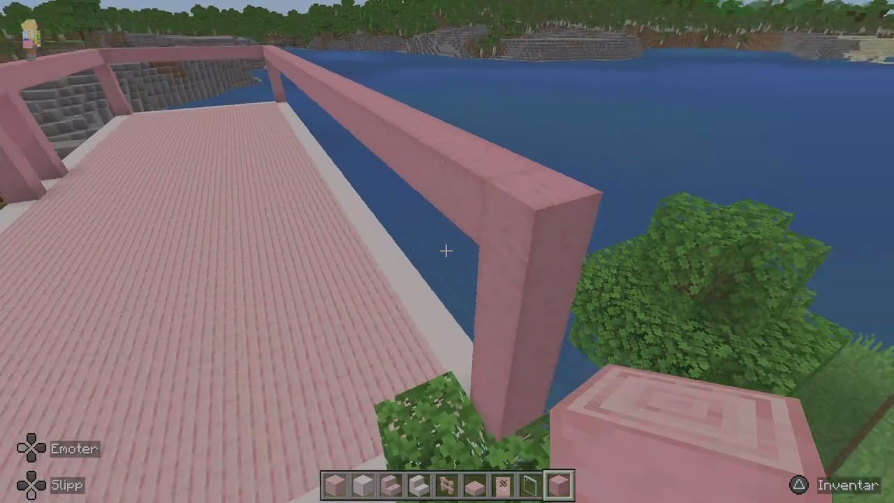 Making a big pink and white tower  in Minecraft