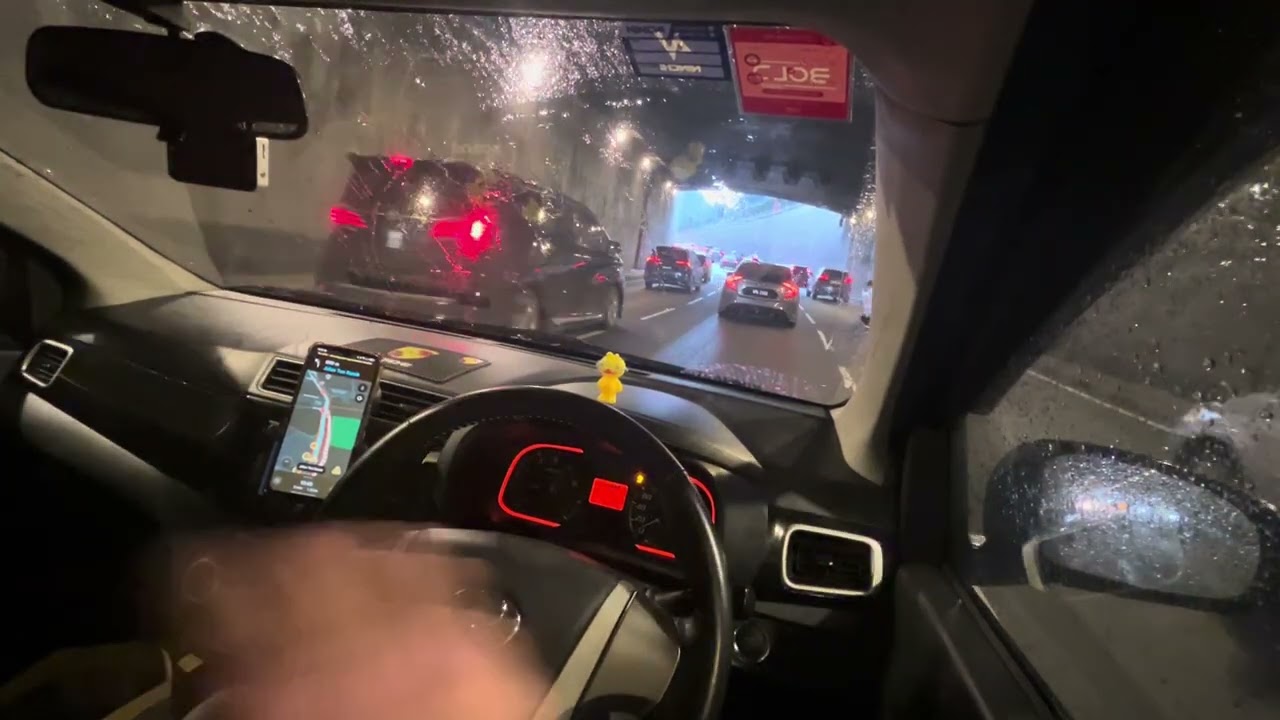POV Drive in the rain ~ Chill Drive 