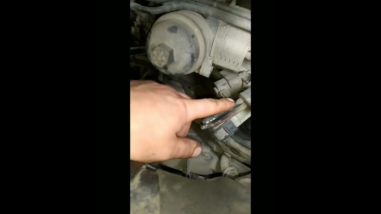 Снять впуск (чистка EGR) Kia sportage 1,7 crdi