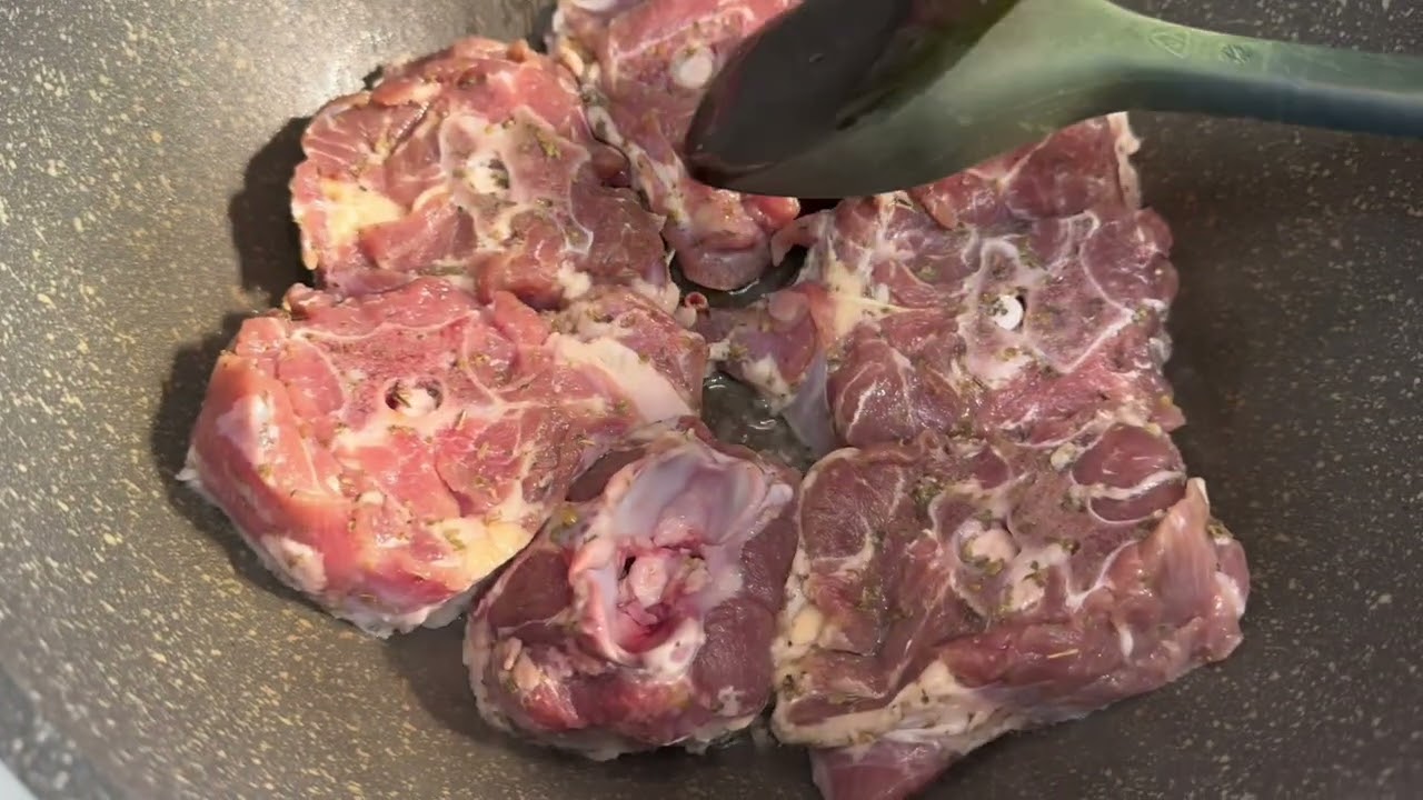  Delicious Lancashire hot pot# neck of lamb# carrots #Potatoes 