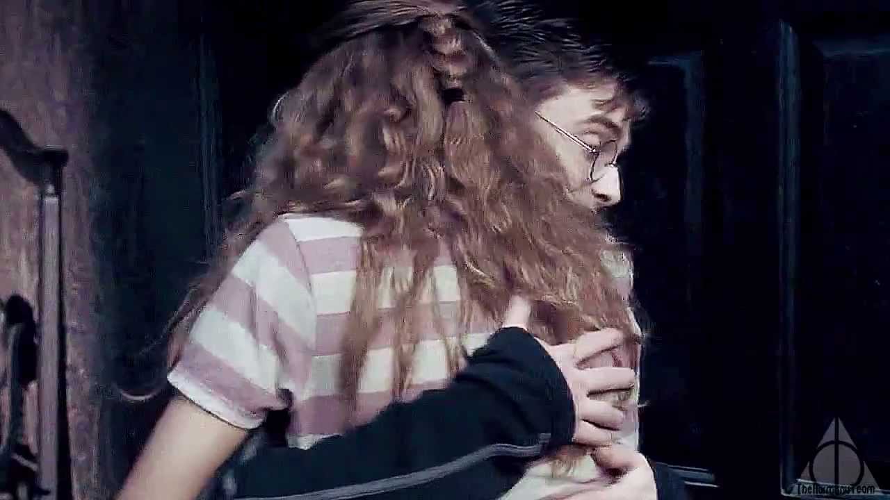 Not alone | Harry+Hermione