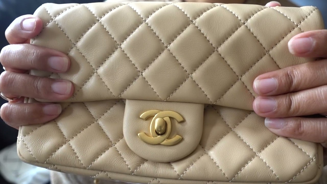 21C vs 20S Chanel mini Pearl Crush battle!