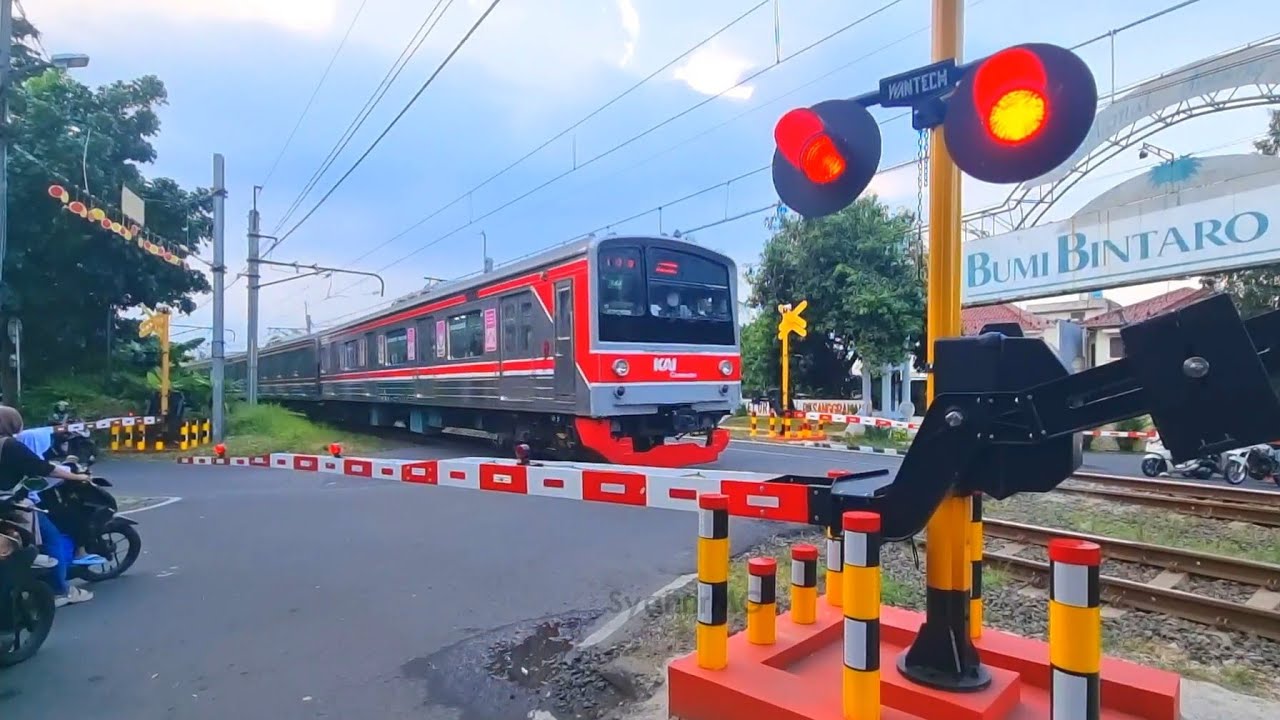 Full 3 Palang Perlintasan Kereta Api Baru | KYOSAN | SIEMENS | WANTECH