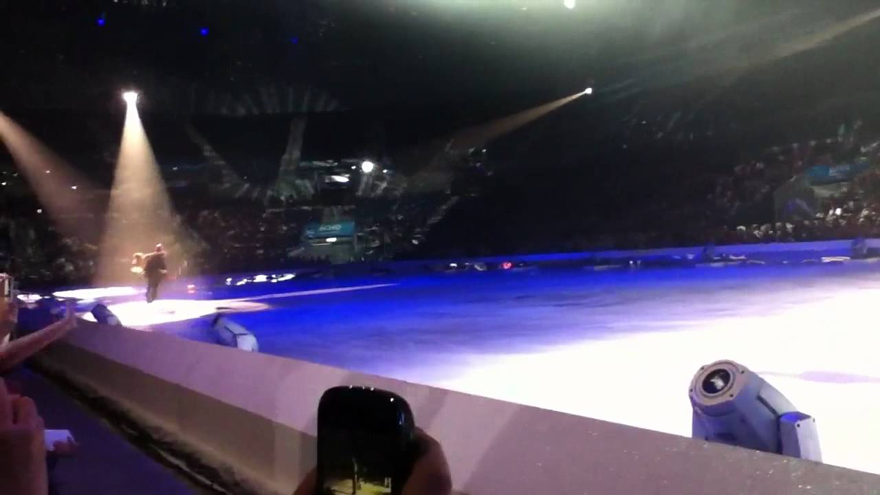 Dancing on ice 2012 tour meet the stars