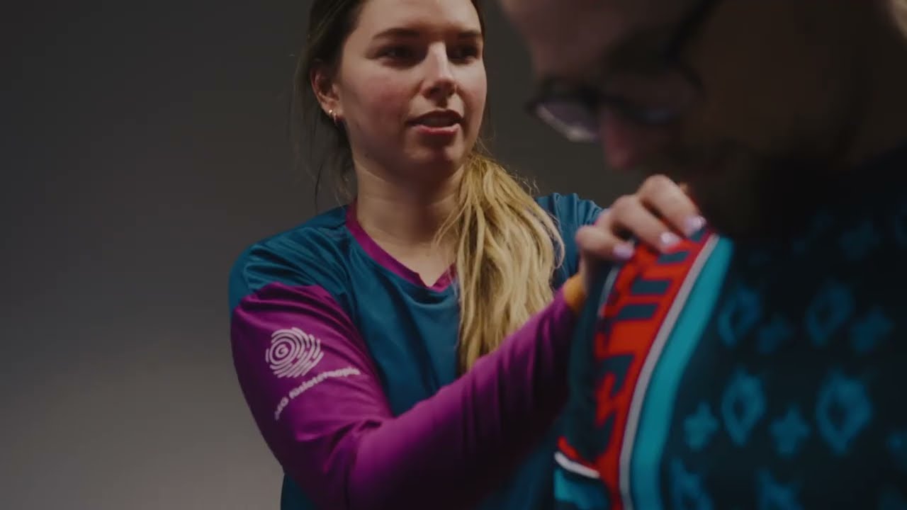 Custom-made apparel for GG F&uuml;sioteraapia