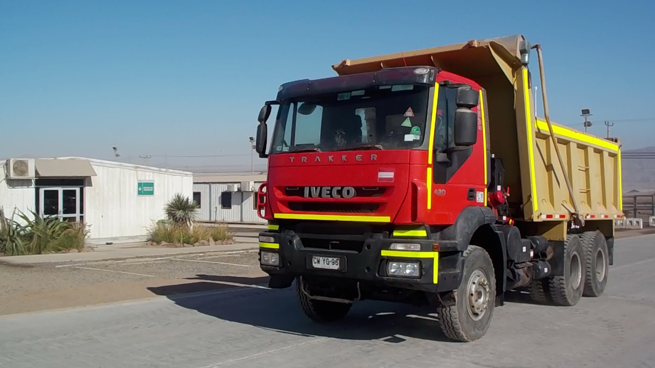 531778 - 2011 IVECO TRAKKER 420 6x4 VOLCADOR