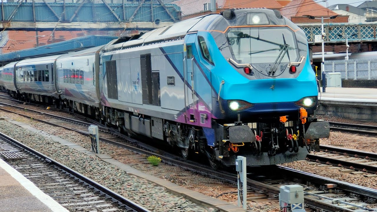 Trains at Doncaster - 31/05/2022