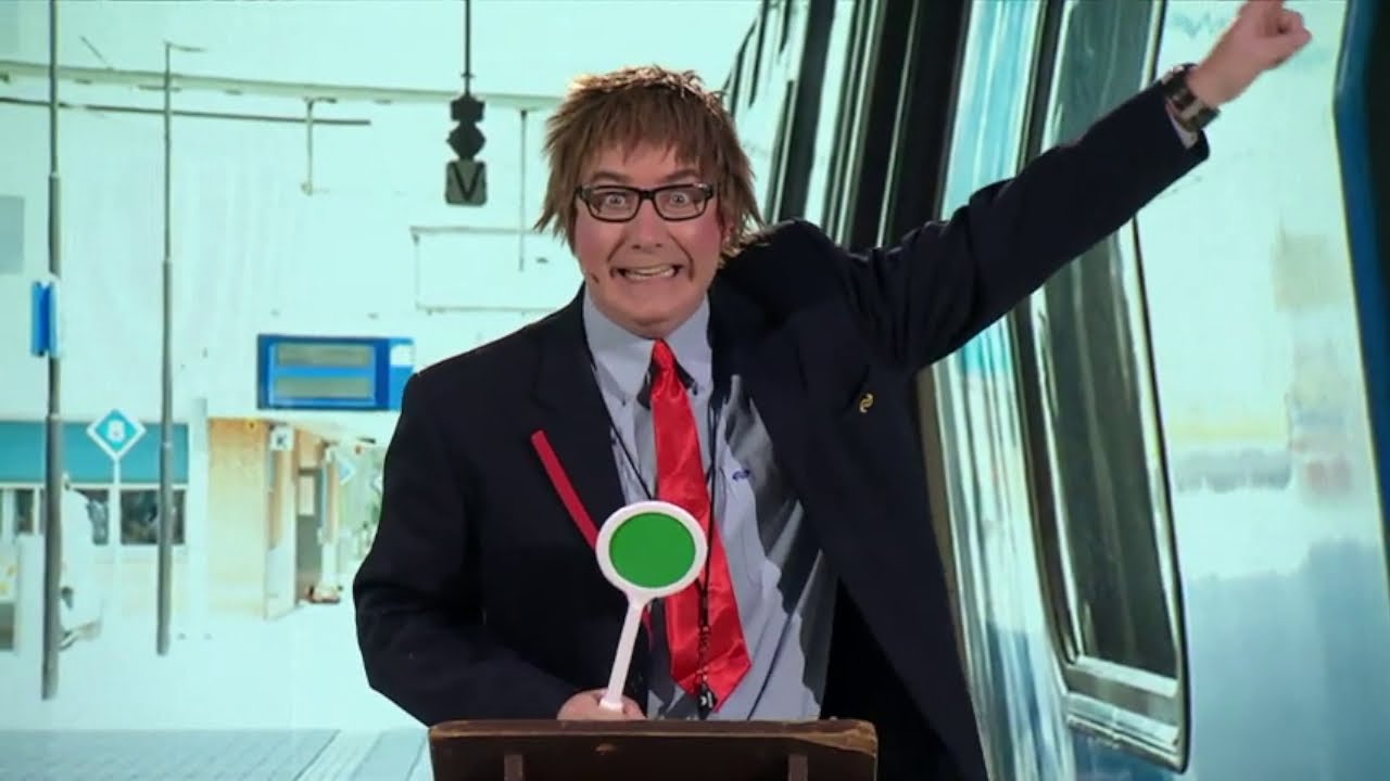 Rob Scheepers (Helmond) als treinconducteur bij het Keiebijters Kletsverhaal (februari 2021)