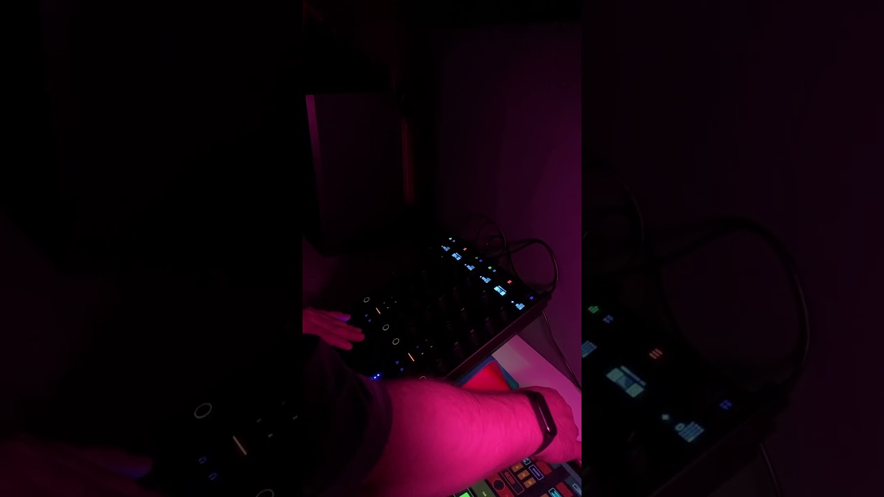 009 // 3-decks mixing 