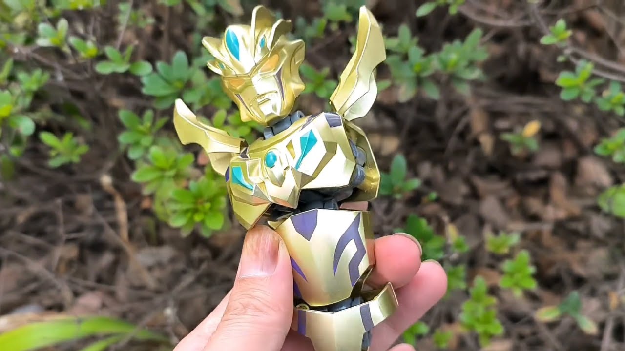 赛罗奥特曼被打败了，找寻奥特曼能量帮它恢复！不料却看到了黑暗贝利亚！