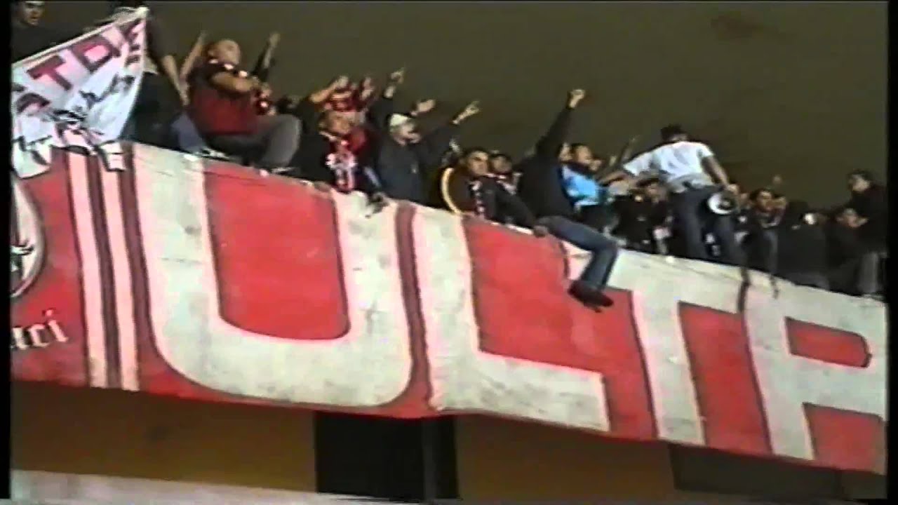 Ultras Bari a Cosenza 2002..edit Lino C.