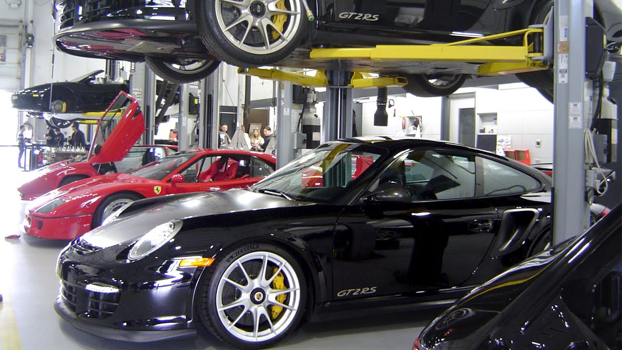 Canada&rsquo;s Most exclusive Car Dealership Opens to the Public | Pagani's, McLaren's and a Ferrari F40