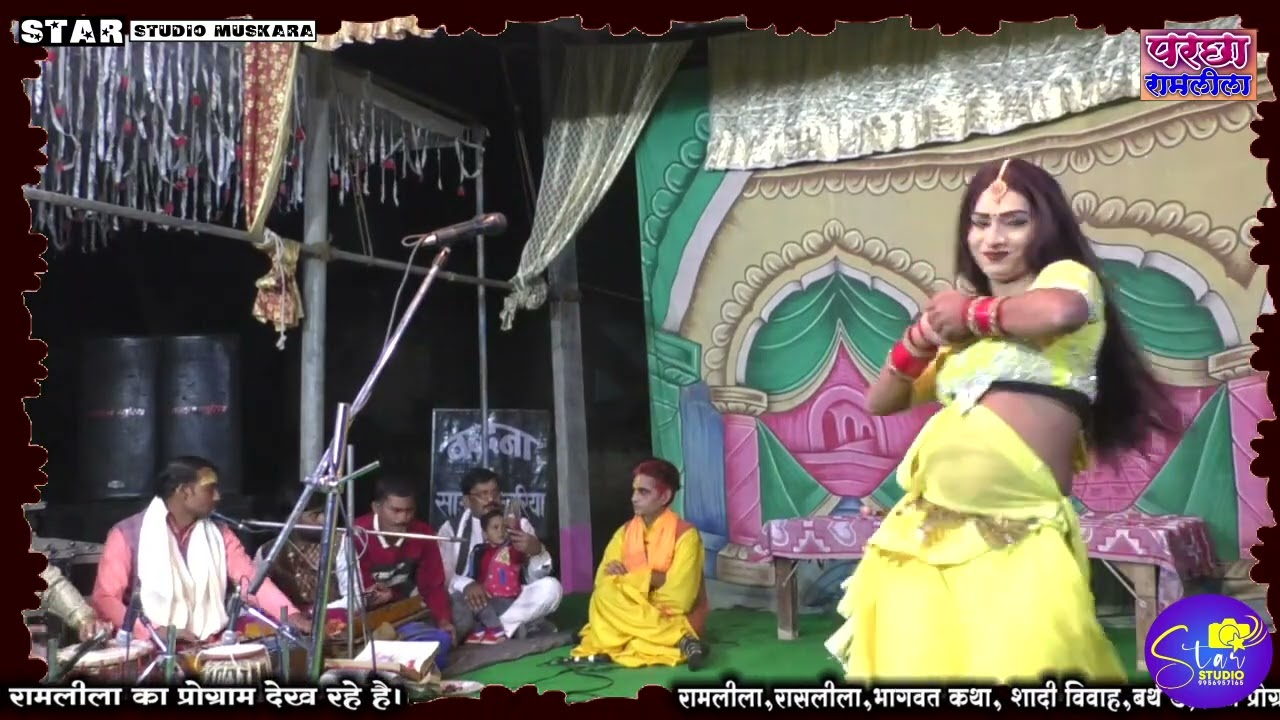 कांच का बदन लेकर् मत चला करो घर से विकाश जी आवाज मे । भीड़ है क़यामत और हम अकेले सुंदर गीतों आनंद ले